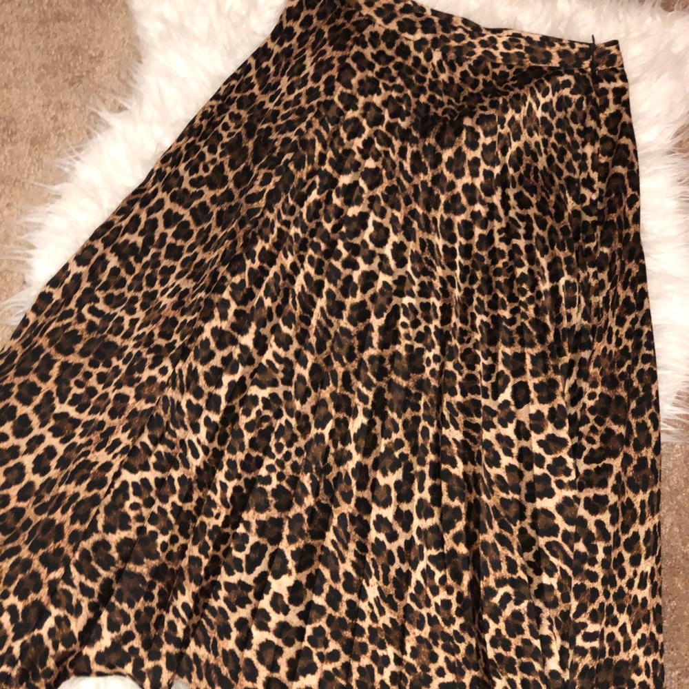 Leopard pattern stylish skirt